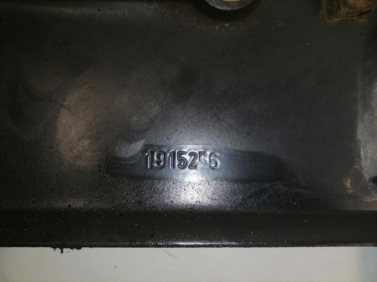 Scania Bumper bracket 1915256 - Lökhárító - Teherautó: 4 kép. Scania Bumper bracket 1915256 - Lökhárító - Teherautó: 4 kép.