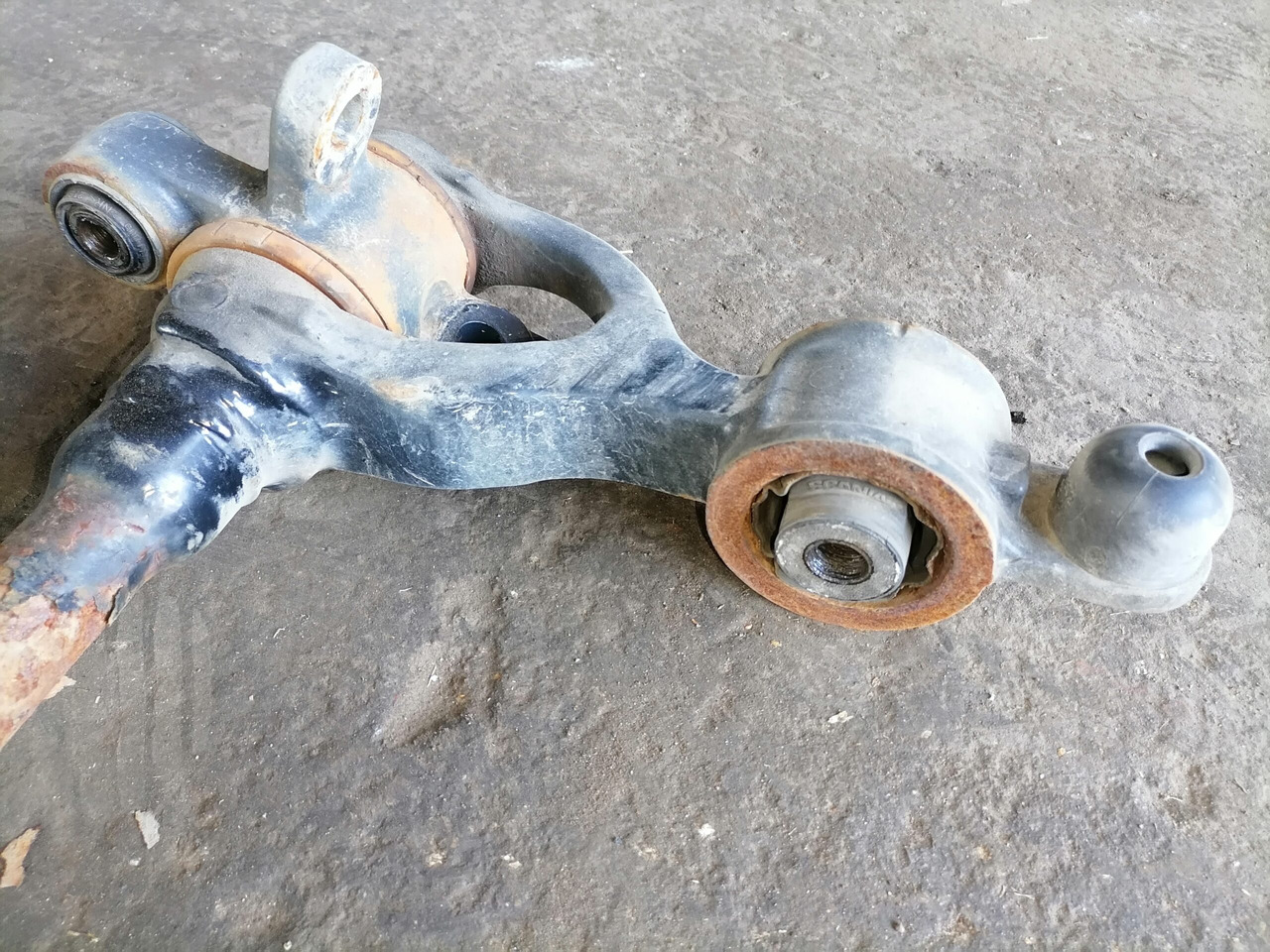 Scania Cab anti-roll bar 1788227 - Fülke felfüggesztés - Teherautó: 4 kép. Scania Cab anti-roll bar 1788227 - Fülke felfüggesztés - Teherautó: 4 kép.