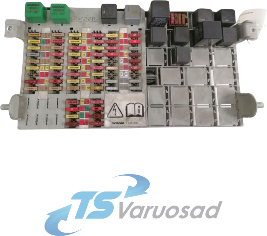 Scania Central electric unit 1775796 - Biztosíték - Teherautó: 1 kép. Scania Central electric unit 1775796 - Biztosíték - Teherautó: 1 kép.