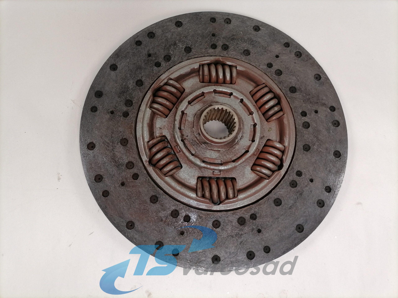 Scania Clutch disc 574918 - Kuplungtárcsa - Teherautó: 1 kép. Scania Clutch disc 574918 - Kuplungtárcsa - Teherautó: 1 kép.