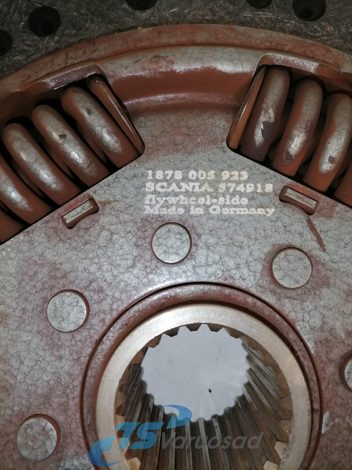 Scania Clutch disc 574918 - Kuplungtárcsa - Teherautó: 3 kép. Scania Clutch disc 574918 - Kuplungtárcsa - Teherautó: 3 kép.