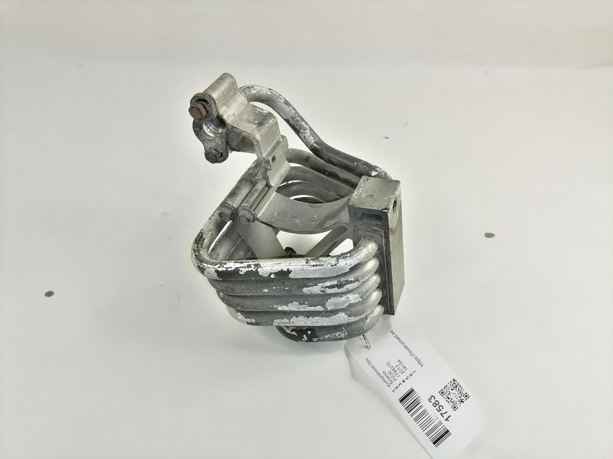 Scania Compressor air pipe 1798270 - Kompresszor, sűrített levegő rendszer - Teherautó: 3 kép. Scania Compressor air pipe 1798270 - Kompresszor, sűrített levegő rendszer - Teherautó: 3 kép.