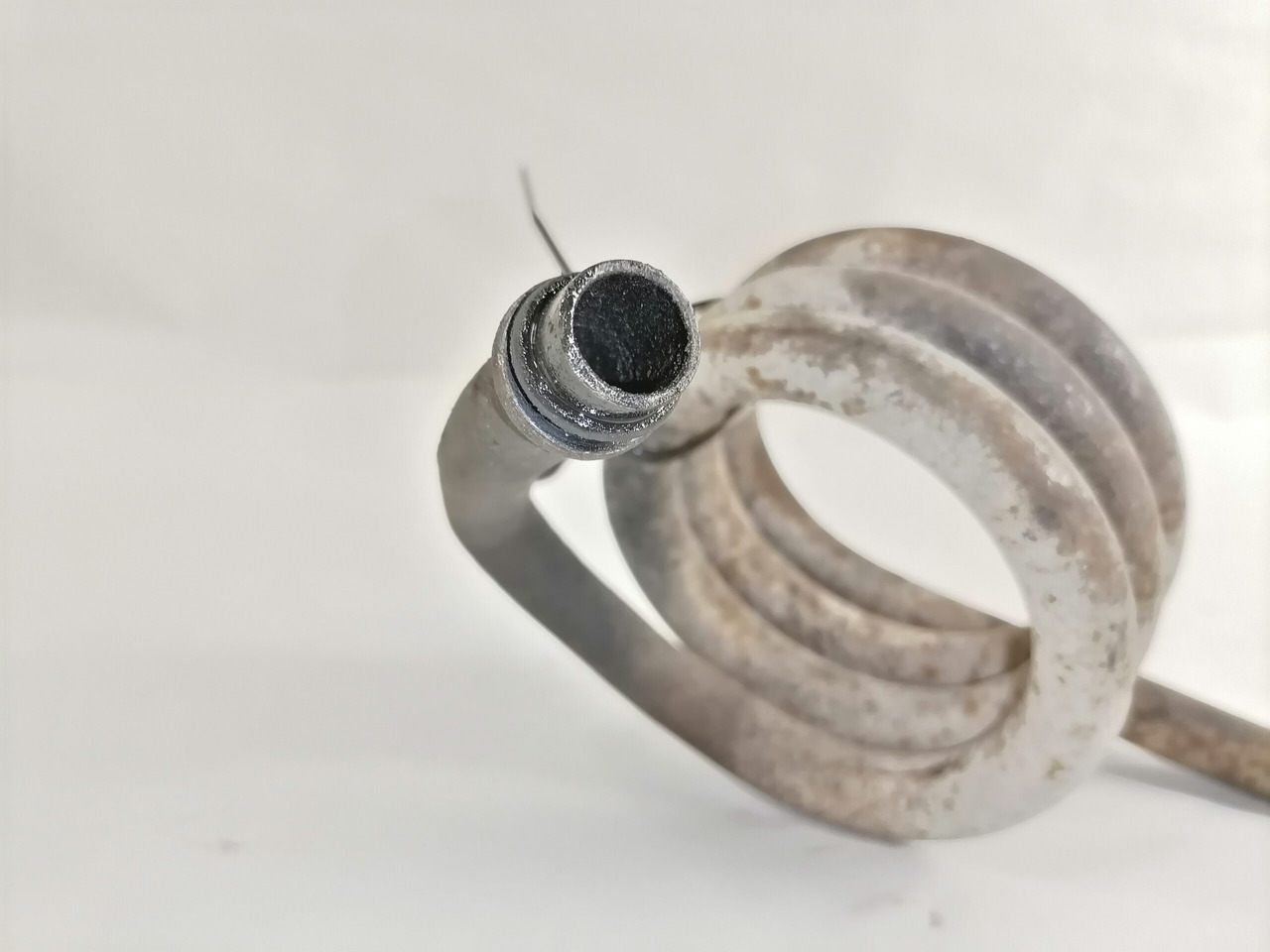 Scania Compressor air pipe 1933077 - Kompresszor, sűrített levegő rendszer - Teherautó: 3 kép. Scania Compressor air pipe 1933077 - Kompresszor, sűrített levegő rendszer - Teherautó: 3 kép.