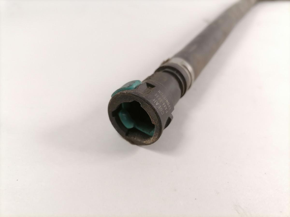 Scania Coolant pipe 2174808 - Hűtőrendszer - Teherautó: 3 kép. Scania Coolant pipe 2174808 - Hűtőrendszer - Teherautó: 3 kép.