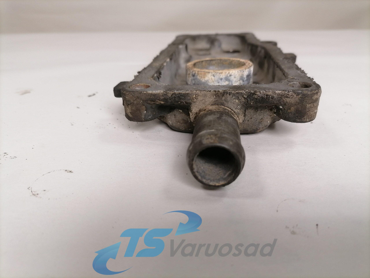 Scania Cover 1484920 - Motor és alkatrészek - Teherautó: 4 kép. Scania Cover 1484920 - Motor és alkatrészek - Teherautó: 4 kép.