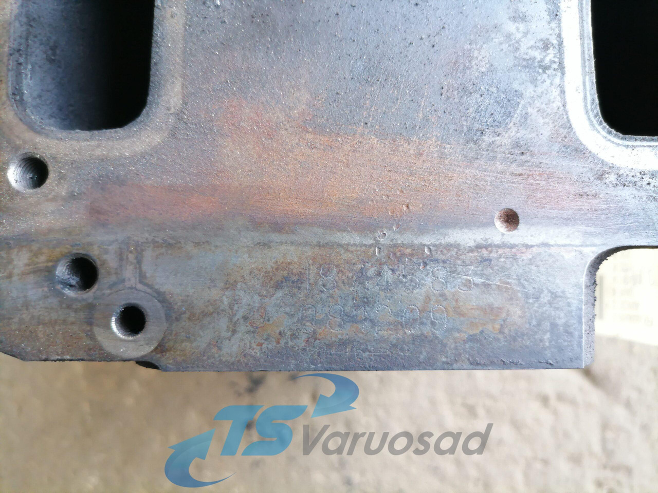 Scania Cylinder head, XPI 1874583 - Motor fej - Teherautó: 3 kép. Scania Cylinder head, XPI 1874583 - Motor fej - Teherautó: 3 kép.