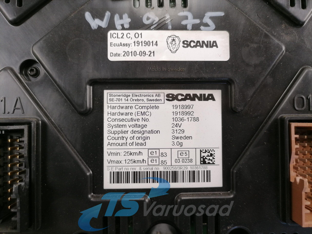 Scania Dashboard 1919014 - Műszerfal - Teherautó: 3 kép. Scania Dashboard 1919014 - Műszerfal - Teherautó: 3 kép.
