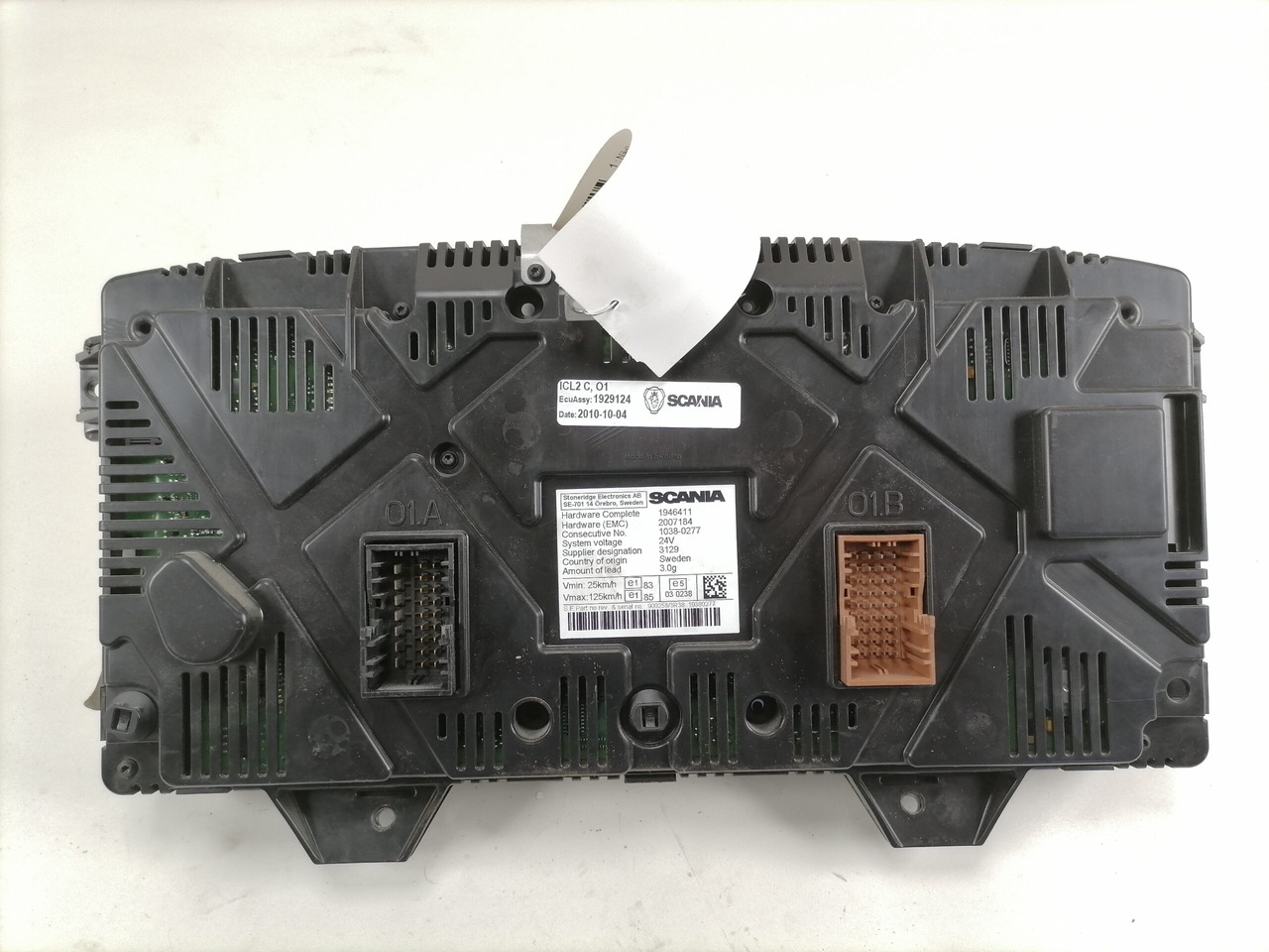 Scania Dashboard 1929124 - Műszerfal - Teherautó: 2 kép. Scania Dashboard 1929124 - Műszerfal - Teherautó: 2 kép.