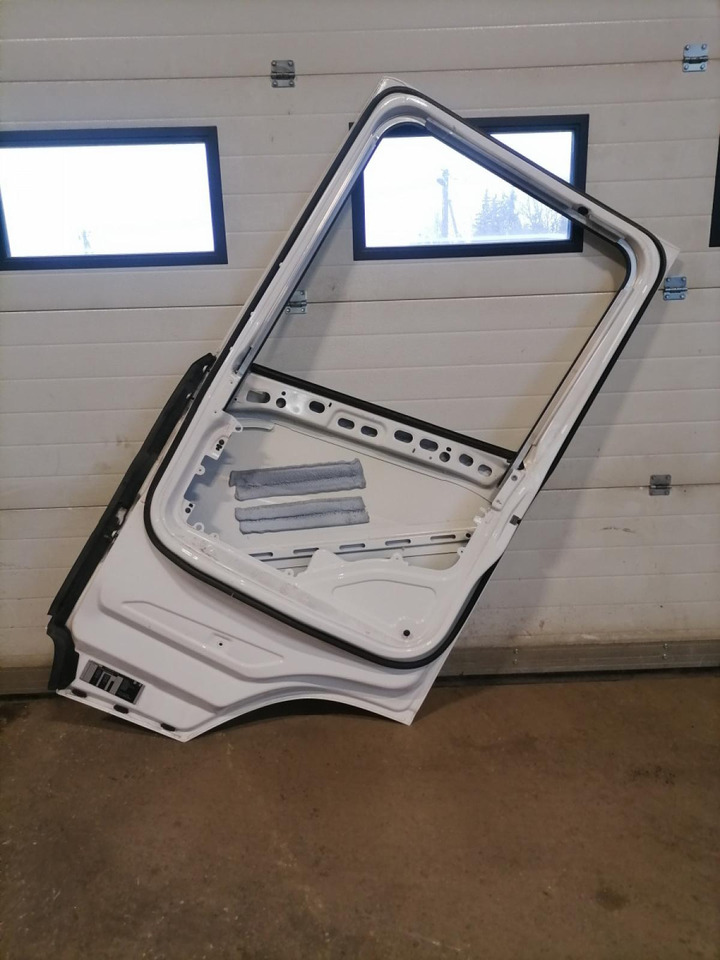 Scania Door 2653997 - Ajtó és alkatrészek - Teherautó: 5 kép. Scania Door 2653997 - Ajtó és alkatrészek - Teherautó: 5 kép.