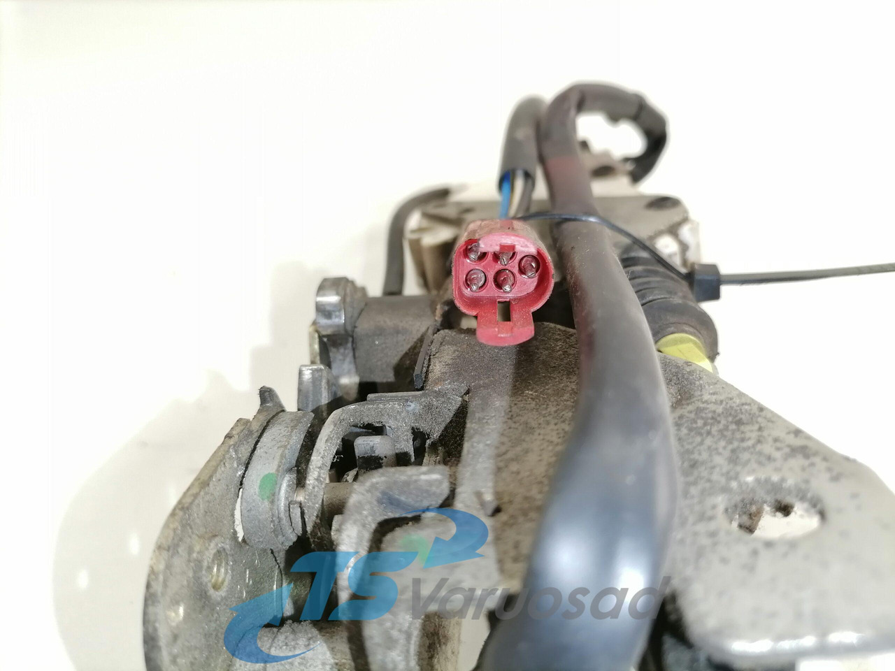 Scania Door lock 1889268 - Ajtó és alkatrészek - Teherautó: 5 kép. Scania Door lock 1889268 - Ajtó és alkatrészek - Teherautó: 5 kép.