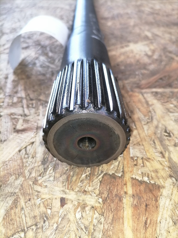 Scania Drive shaft 1368178 - Féltengely - Teherautó: 3 kép. Scania Drive shaft 1368178 - Féltengely - Teherautó: 3 kép.