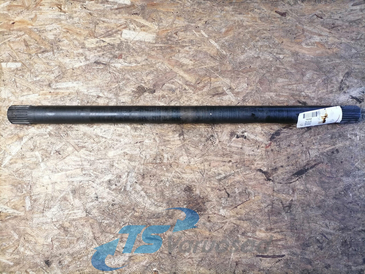 Scania Drive shaft 1761195 - Féltengely - Teherautó: 2 kép. Scania Drive shaft 1761195 - Féltengely - Teherautó: 2 kép.