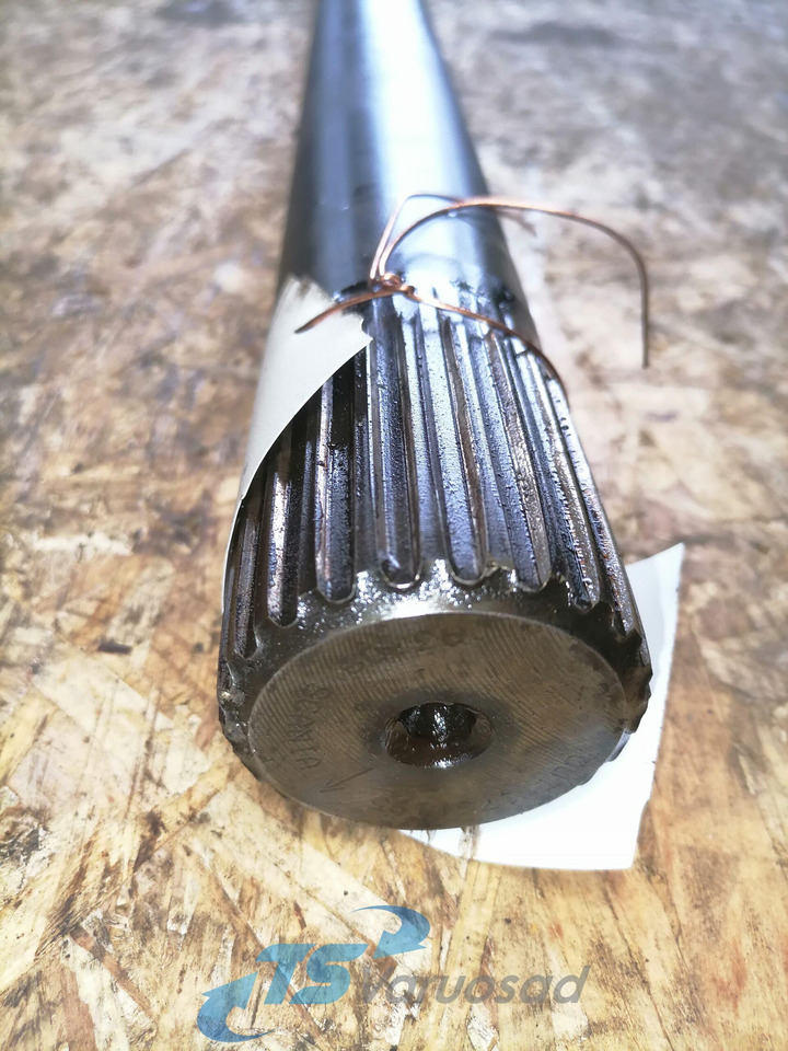 Scania Drive shaft 1761195 - Féltengely - Teherautó: 3 kép. Scania Drive shaft 1761195 - Féltengely - Teherautó: 3 kép.