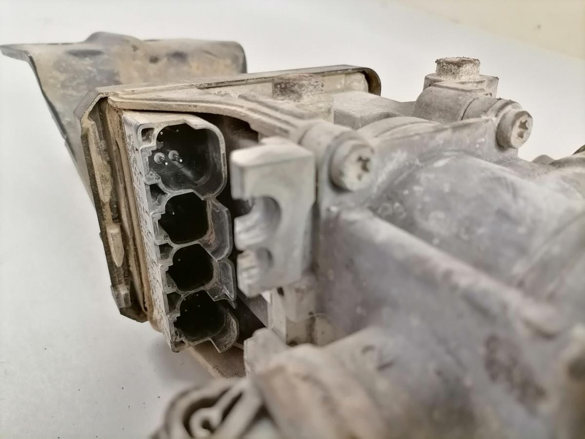 Scania EBS brake valve 1879275 - Fékszelep - Teherautó: 2 kép. Scania EBS brake valve 1879275 - Fékszelep - Teherautó: 2 kép.