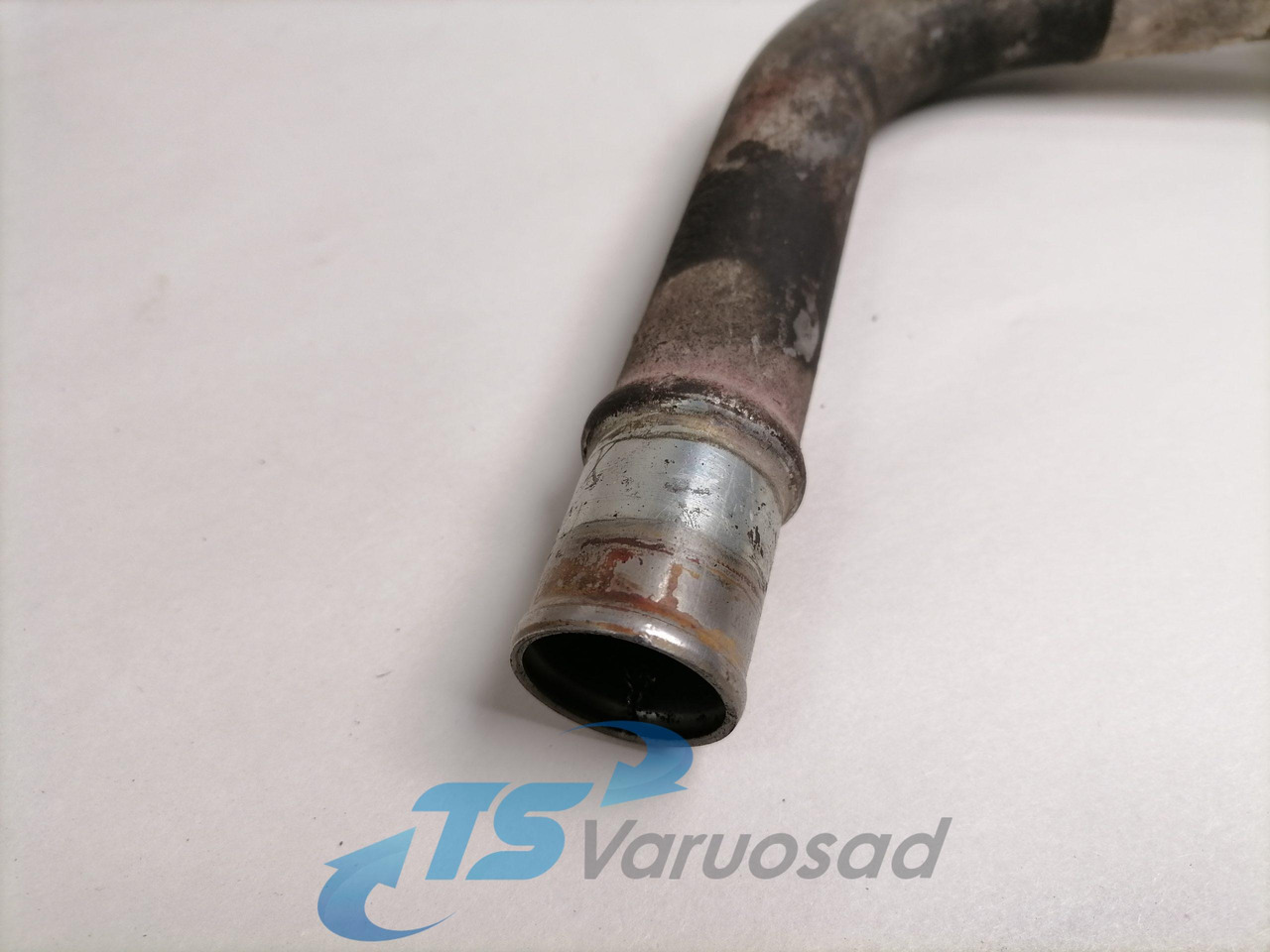 Scania EGR cooler pipe 1751704 - EGR hűtő - Teherautó: 2 kép. Scania EGR cooler pipe 1751704 - EGR hűtő - Teherautó: 2 kép.