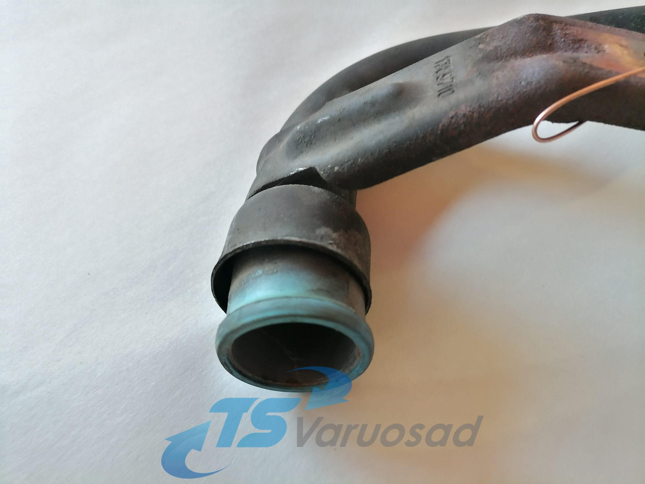 Scania EGR cooler pipe 1789710 - EGR hűtő - Teherautó: 2 kép. Scania EGR cooler pipe 1789710 - EGR hűtő - Teherautó: 2 kép.