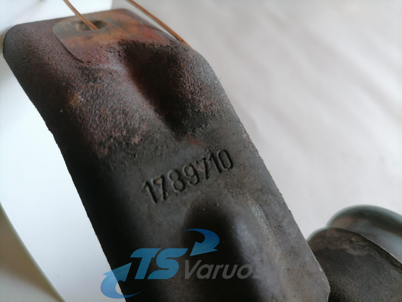 Scania EGR cooler pipe 1789710 - EGR hűtő - Teherautó: 4 kép. Scania EGR cooler pipe 1789710 - EGR hűtő - Teherautó: 4 kép.