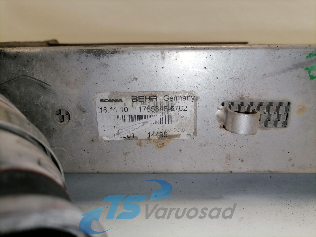 Scania EGR radiator 1785348 - EGR hűtő - Teherautó: 4 kép. Scania EGR radiator 1785348 - EGR hűtő - Teherautó: 4 kép.
