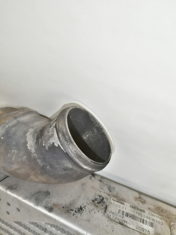 Scania EGR radiator 1785348 - EGR hűtő - Teherautó: 2 kép. Scania EGR radiator 1785348 - EGR hűtő - Teherautó: 2 kép.