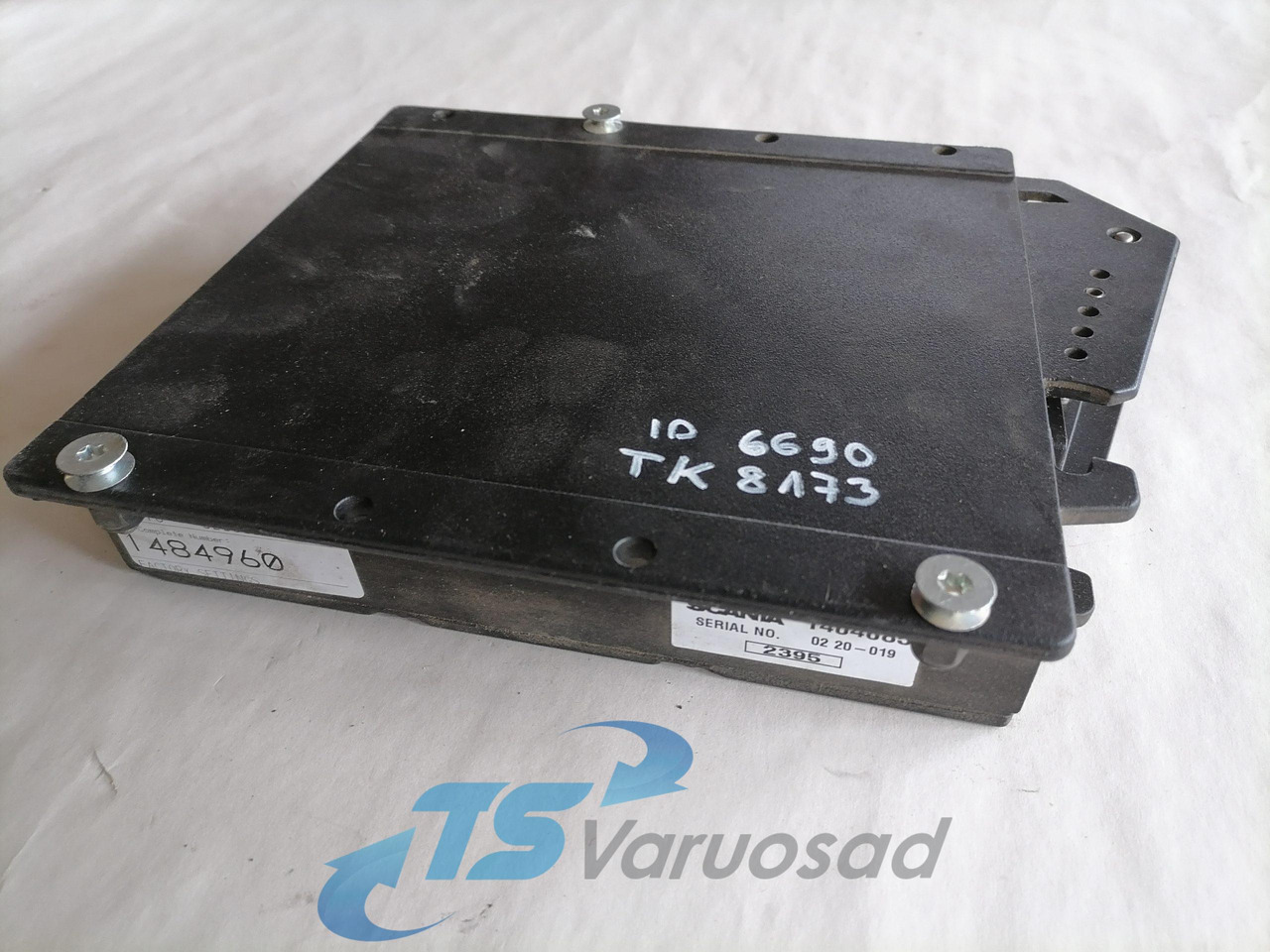 Scania Ecu, OPC 1404685 - ECU - Teherautó: 1 kép. Scania Ecu, OPC 1404685 - ECU - Teherautó: 1 kép.