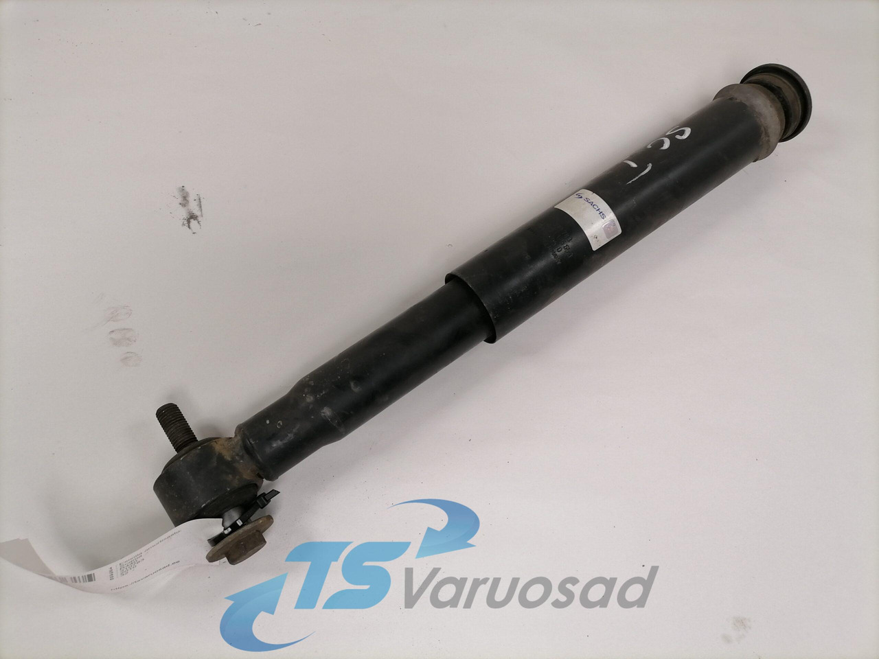 Scania First axel shock absorber 310783 - Lengéscsillapító - Teherautó: 1 kép. Scania First axel shock absorber 310783 - Lengéscsillapító - Teherautó: 1 kép.