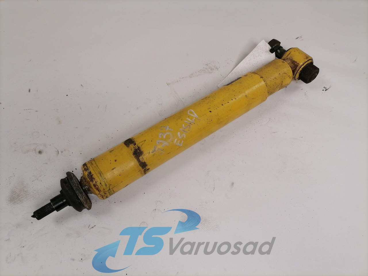 Scania First axel shock absorber T1230B12C12 - Lengéscsillapító - Teherautó: 1 kép. Scania First axel shock absorber T1230B12C12 - Lengéscsillapító - Teherautó: 1 kép.