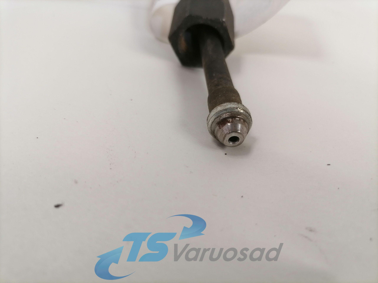 Scania Fuel pipe 1743982 - Üzemanyagrendszer - Teherautó: 2 kép. Scania Fuel pipe 1743982 - Üzemanyagrendszer - Teherautó: 2 kép.