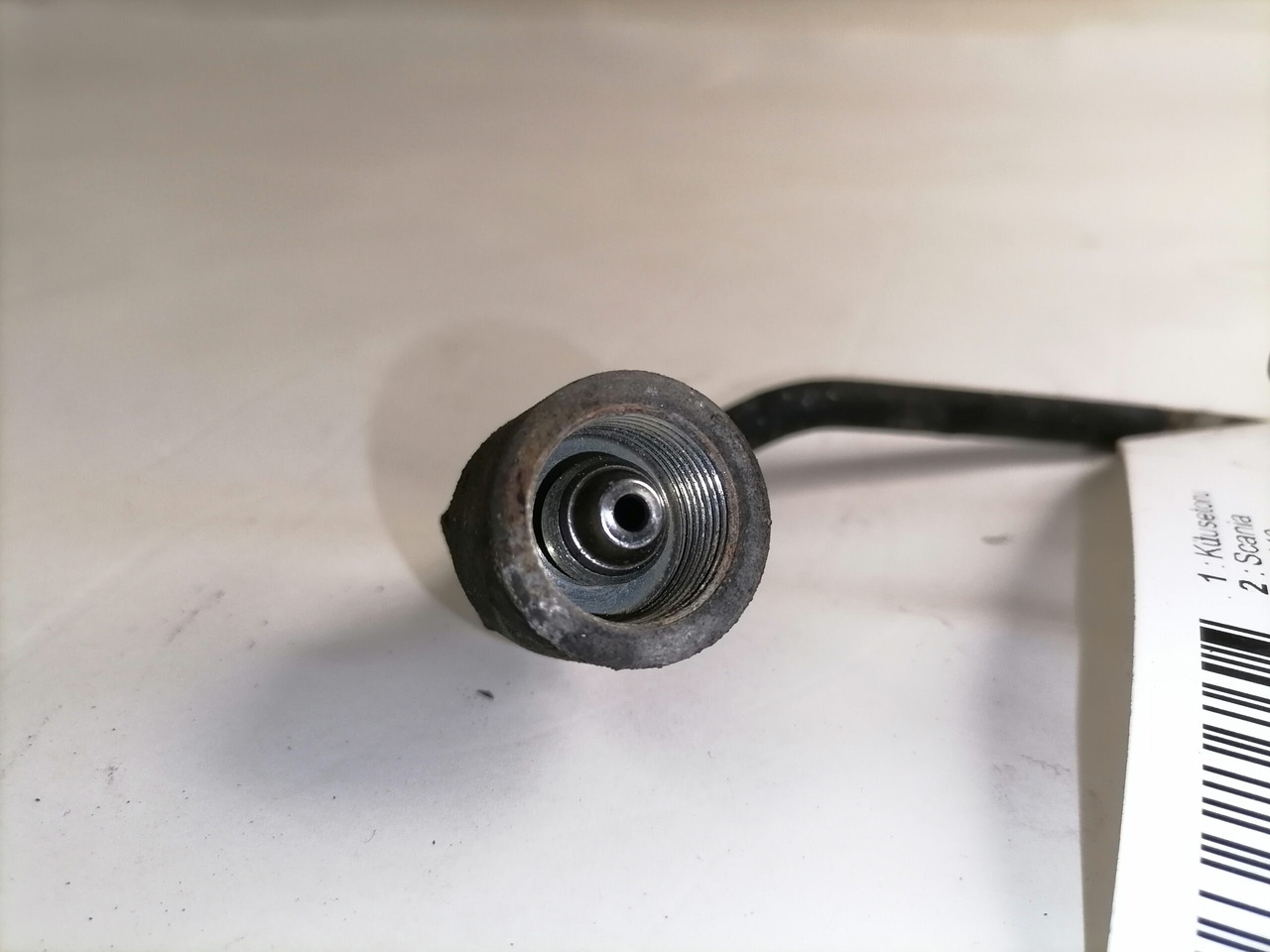 Scania Fuel pipe 1862547 - Üzemanyagrendszer - Teherautó: 3 kép. Scania Fuel pipe 1862547 - Üzemanyagrendszer - Teherautó: 3 kép.