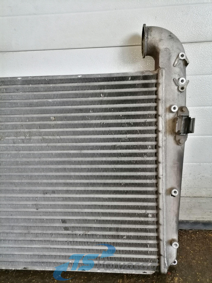 Scania Intercooler radiator 1400937 - Köztes hűtő - Teherautó: 2 kép. Scania Intercooler radiator 1400937 - Köztes hűtő - Teherautó: 2 kép.