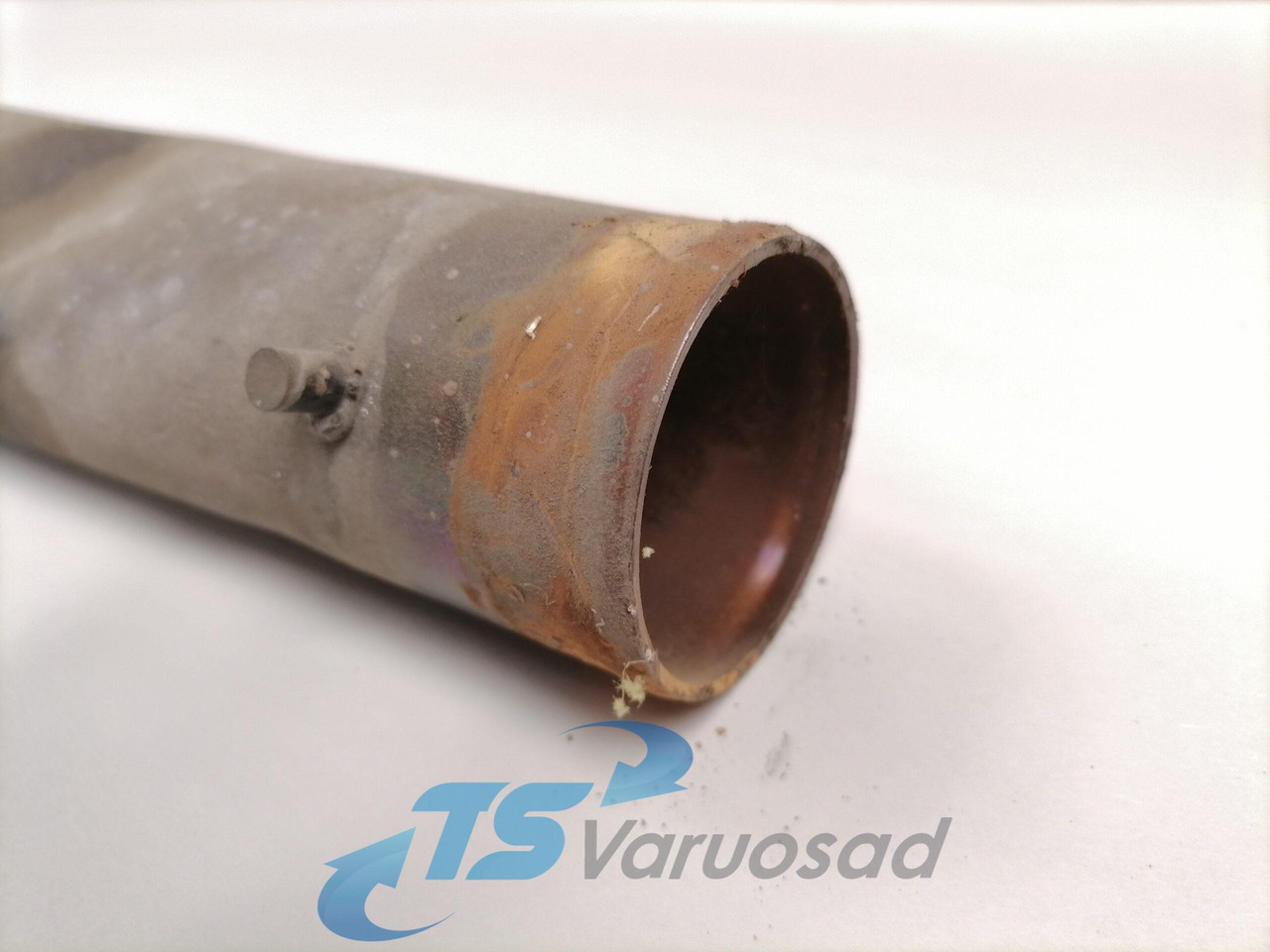 Scania Jahutusvedeliku toru, retarder 1781926 - Hűtőrendszer - Teherautó: 2 kép. Scania Jahutusvedeliku toru, retarder 1781926 - Hűtőrendszer - Teherautó: 2 kép.