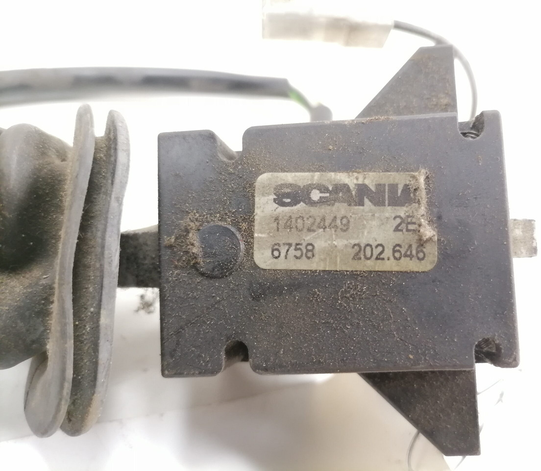 Scania Juhtkang, suunatuled 1402449 - Elektromos rendszer - Teherautó: 3 kép. Scania Juhtkang, suunatuled 1402449 - Elektromos rendszer - Teherautó: 3 kép.