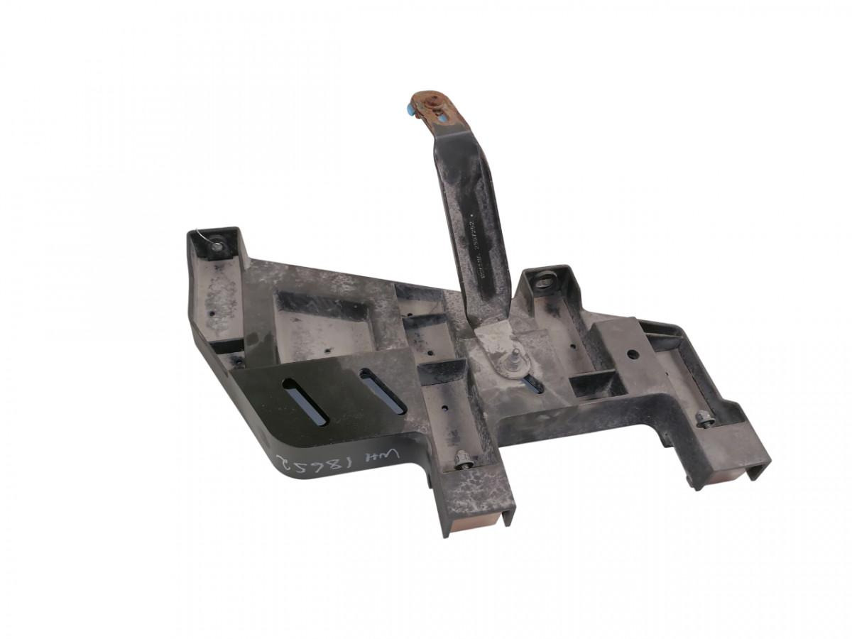 Scania Kabiini tuulesuunaja kandur 2326968 - Légterelő - Teherautó: 1 kép. Scania Kabiini tuulesuunaja kandur 2326968 - Légterelő - Teherautó: 1 kép.