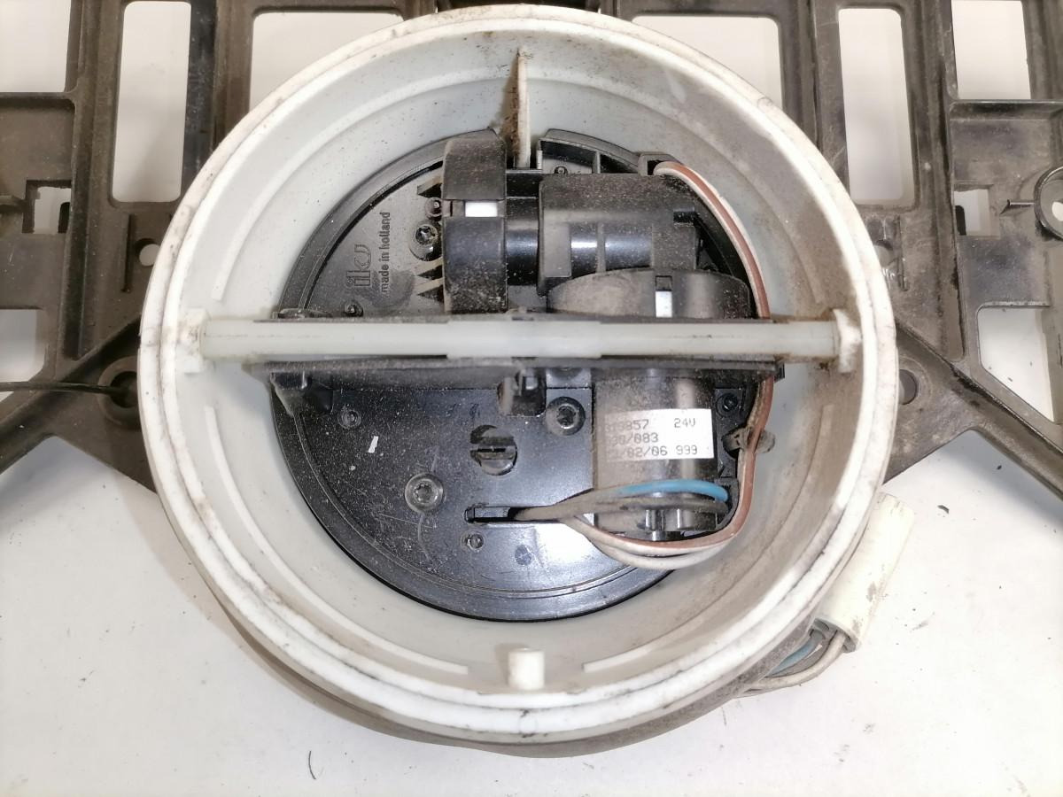 Scania Küljepeegli raam 1396529 - Visszapillantó tükör - Teherautó: 3 kép. Scania Küljepeegli raam 1396529 - Visszapillantó tükör - Teherautó: 3 kép.