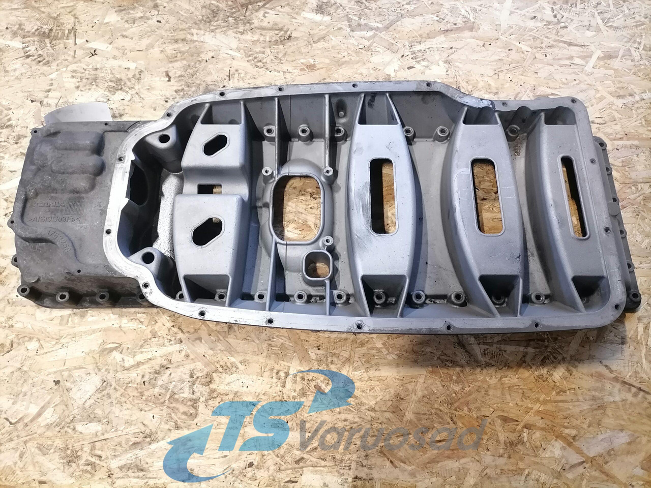 Scania Ladder frame 1762258 - Olajteknő - Teherautó: 3 kép. Scania Ladder frame 1762258 - Olajteknő - Teherautó: 3 kép.