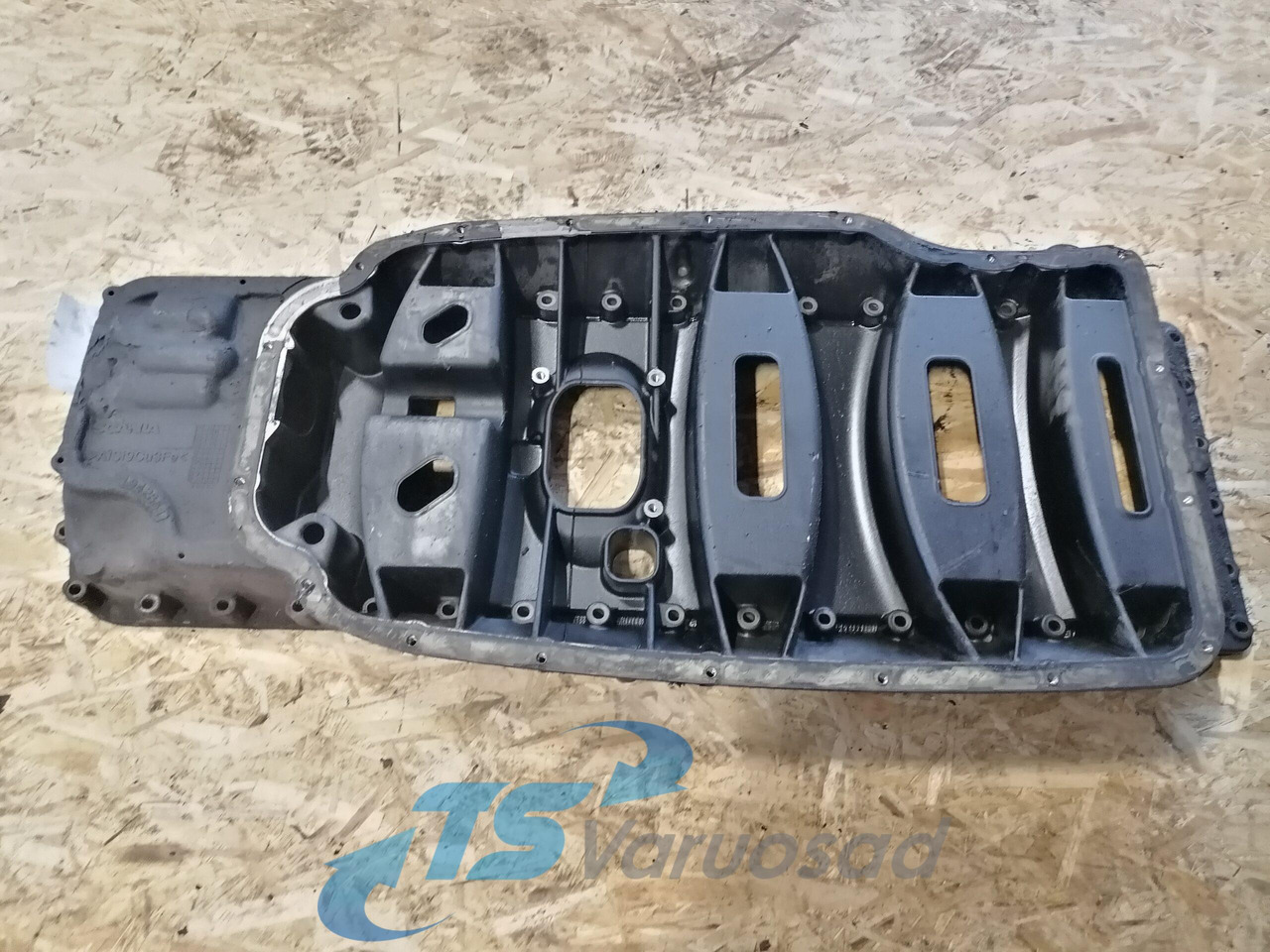 Scania Ladder frame 1762258 - Olajteknő - Teherautó: 1 kép. Scania Ladder frame 1762258 - Olajteknő - Teherautó: 1 kép.