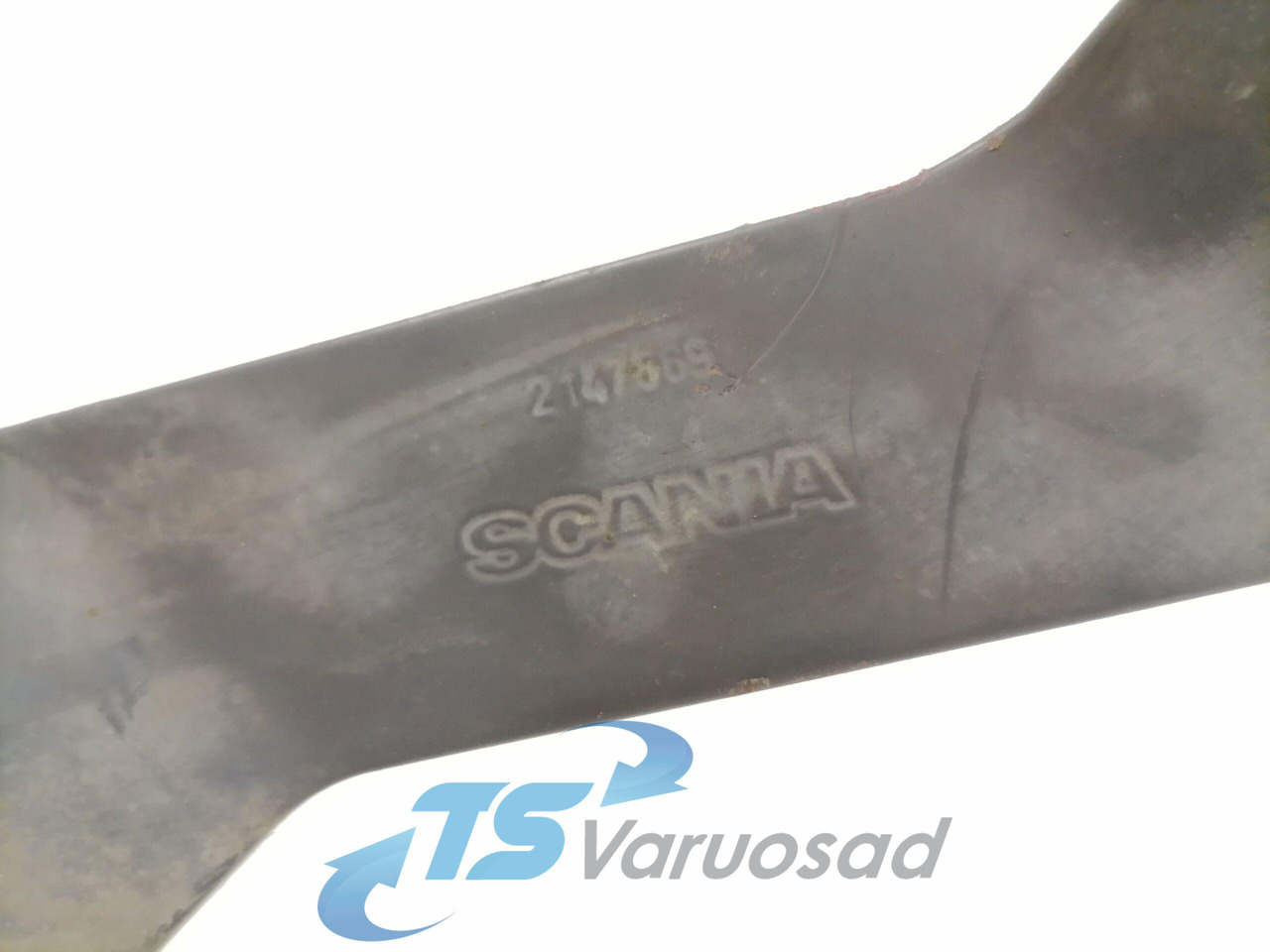 Scania Muffler carrier 1832268 - Hangtompító - Teherautó: 3 kép. Scania Muffler carrier 1832268 - Hangtompító - Teherautó: 3 kép.