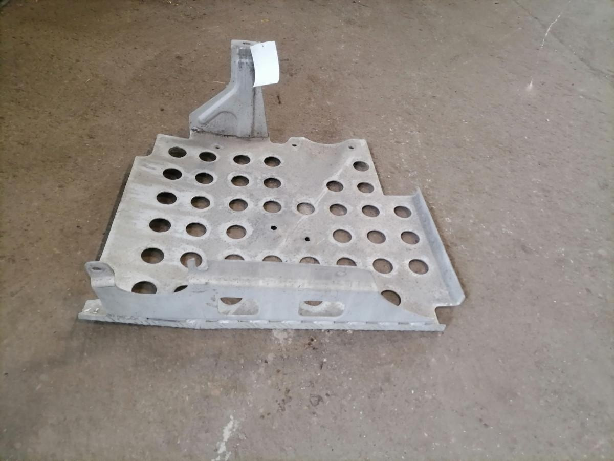 Scania Muffler cover 1783189 - Hangtompító - Teherautó: 2 kép. Scania Muffler cover 1783189 - Hangtompító - Teherautó: 2 kép.