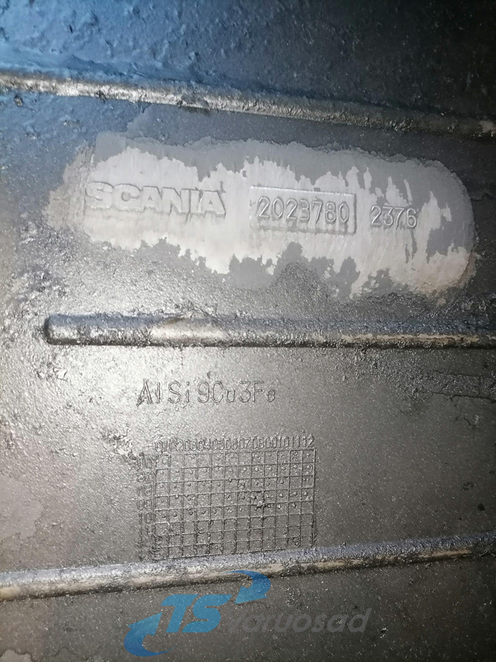 Scania Oil sump 2023780 - Olajteknő - Teherautó: 5 kép. Scania Oil sump 2023780 - Olajteknő - Teherautó: 5 kép.