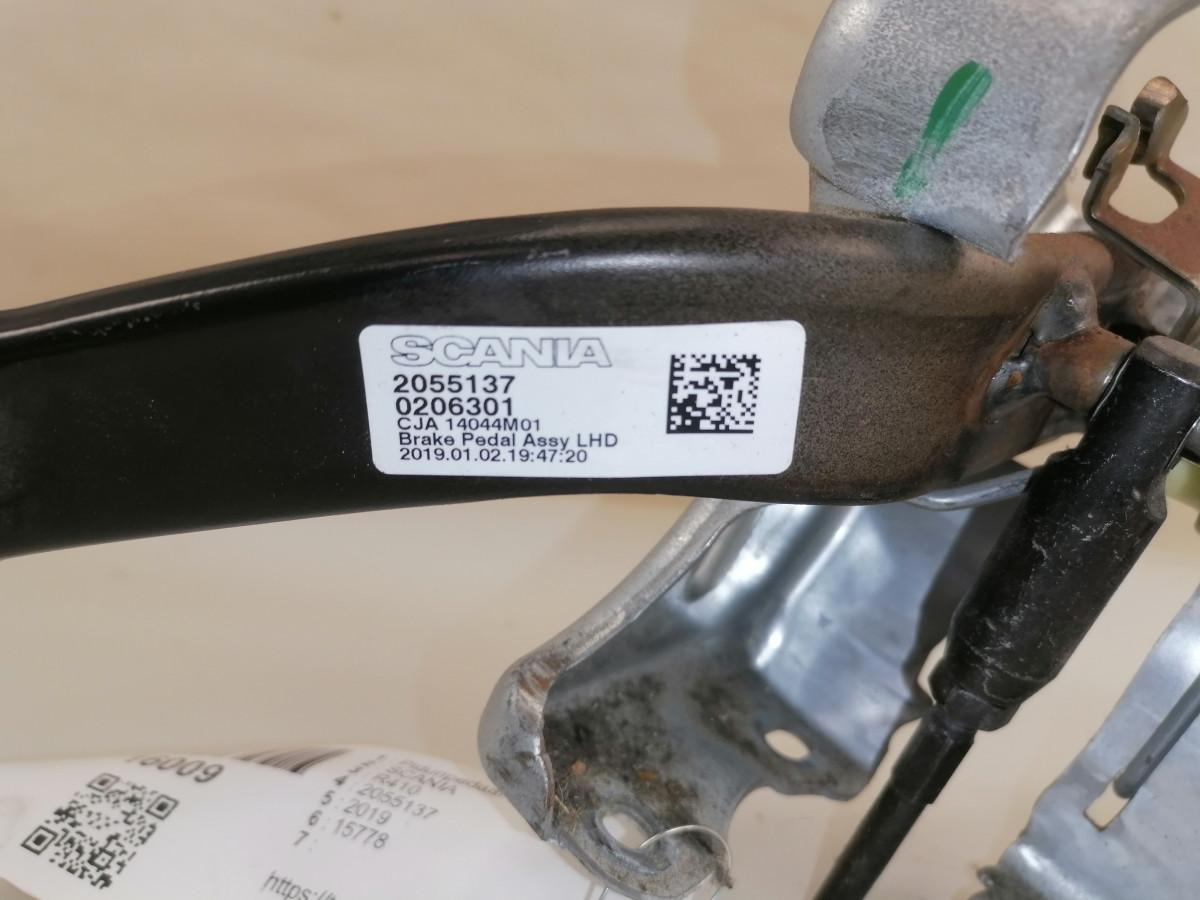 Scania Piduripedaal 2055137 - Üzemanyagrendszer - Teherautó: 4 kép. Scania Piduripedaal 2055137 - Üzemanyagrendszer - Teherautó: 4 kép.