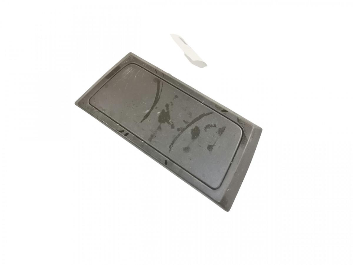 Scania Plastikdetail 2310450 - Légterelő - Teherautó: 1 kép. Scania Plastikdetail 2310450 - Légterelő - Teherautó: 1 kép.