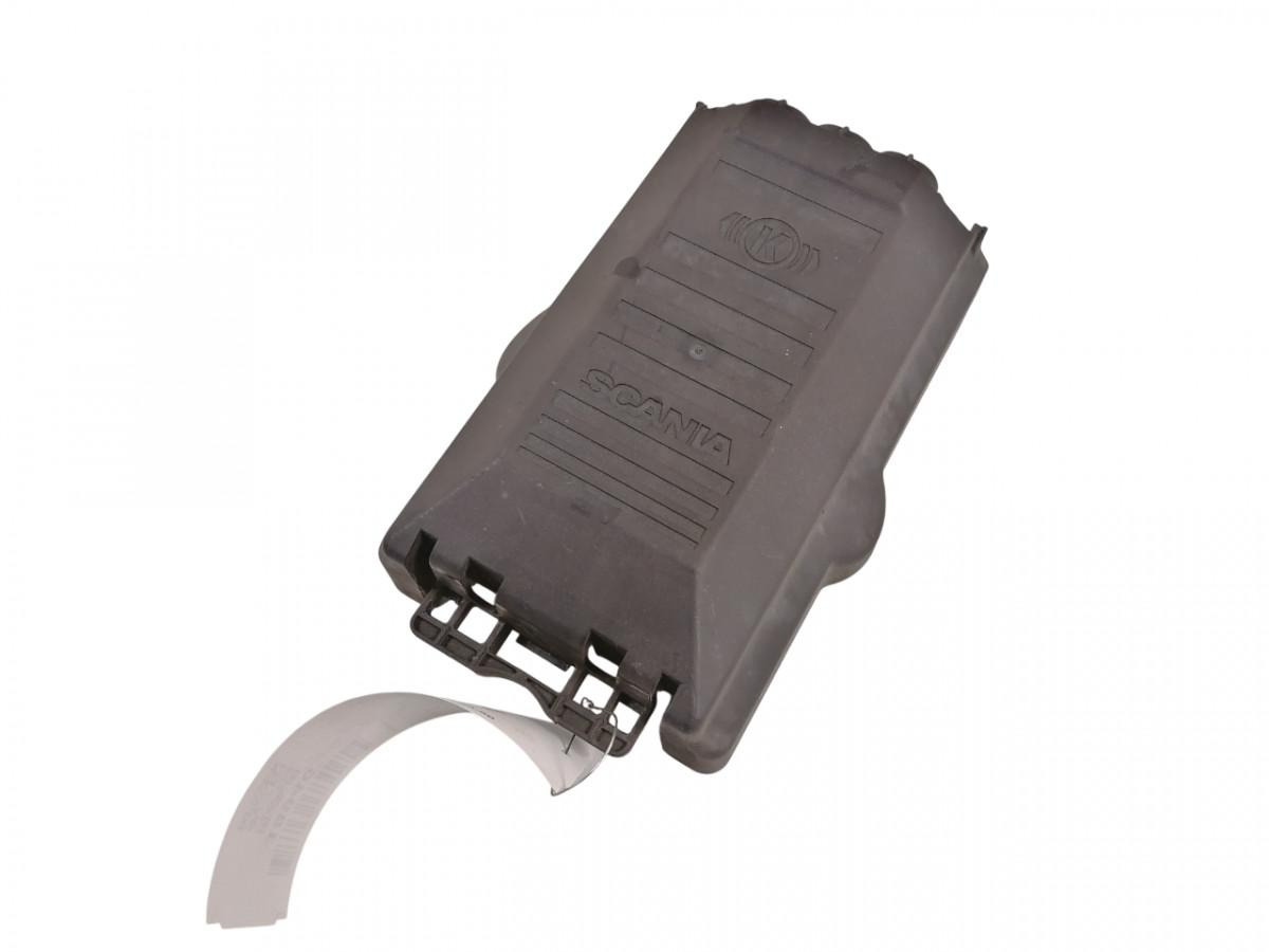 Scania Plastikdetail 2789111 - Légterelő - Teherautó: 1 kép. Scania Plastikdetail 2789111 - Légterelő - Teherautó: 1 kép.