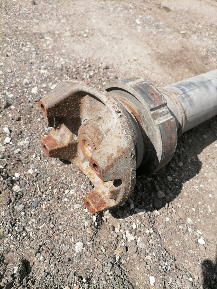 Scania Propeller shaft 1758892 - Kardántengely - Teherautó: 4 kép. Scania Propeller shaft 1758892 - Kardántengely - Teherautó: 4 kép.