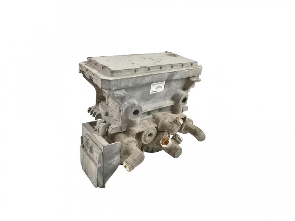 Scania Rear axel brake pressure control valve 1879280 - Fékszelep - Teherautó: 1 kép. Scania Rear axel brake pressure control valve 1879280 - Fékszelep - Teherautó: 1 kép.