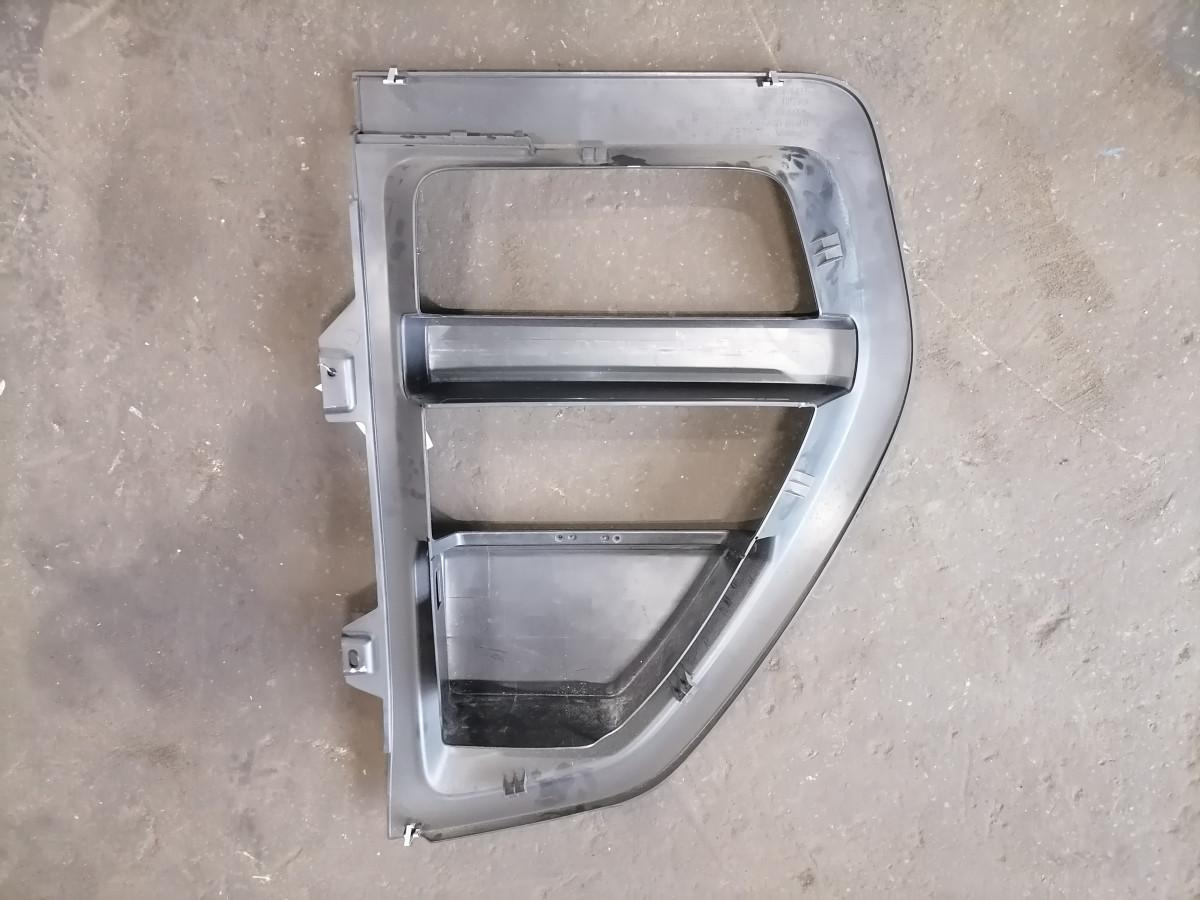 Scania Salongi plastik 2543080 - Univerzális alkatrész - Teherautó: 3 kép. Scania Salongi plastik 2543080 - Univerzális alkatrész - Teherautó: 3 kép.