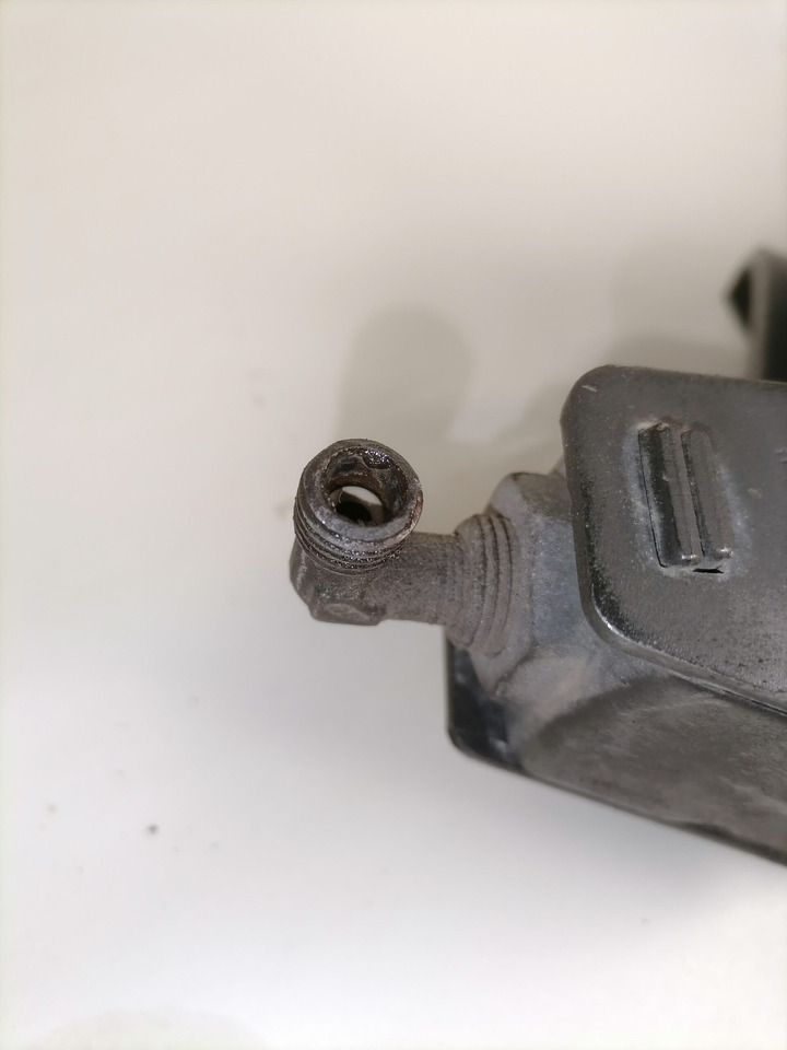 Scania Scania cab carrier 1491018 - Fülke felfüggesztés - Teherautó: 5 kép. Scania Scania cab carrier 1491018 - Fülke felfüggesztés - Teherautó: 5 kép.