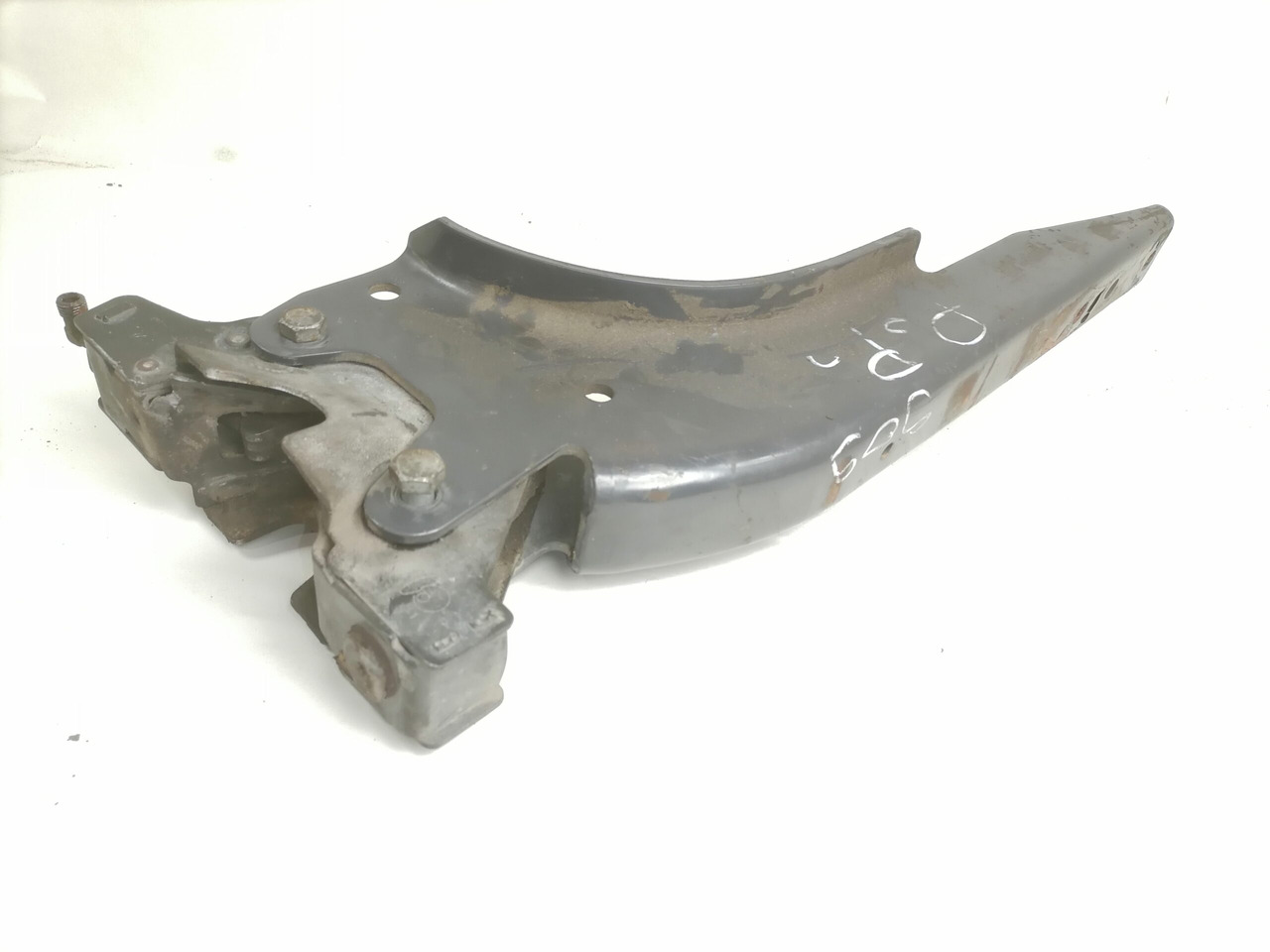 Scania Scania cab carrier 1491018 - Fülke felfüggesztés - Teherautó: 2 kép. Scania Scania cab carrier 1491018 - Fülke felfüggesztés - Teherautó: 2 kép.