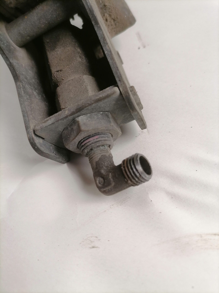 Scania Scania cab carrier 1491019 - Fülke felfüggesztés - Teherautó: 5 kép. Scania Scania cab carrier 1491019 - Fülke felfüggesztés - Teherautó: 5 kép.