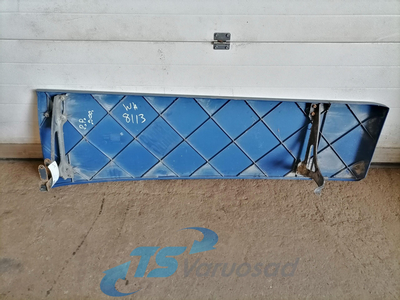 Scania Scania cab wind deflector, right side 1348522 - Légterelő - Teherautó: 2 kép. Scania Scania cab wind deflector, right side 1348522 - Légterelő - Teherautó: 2 kép.