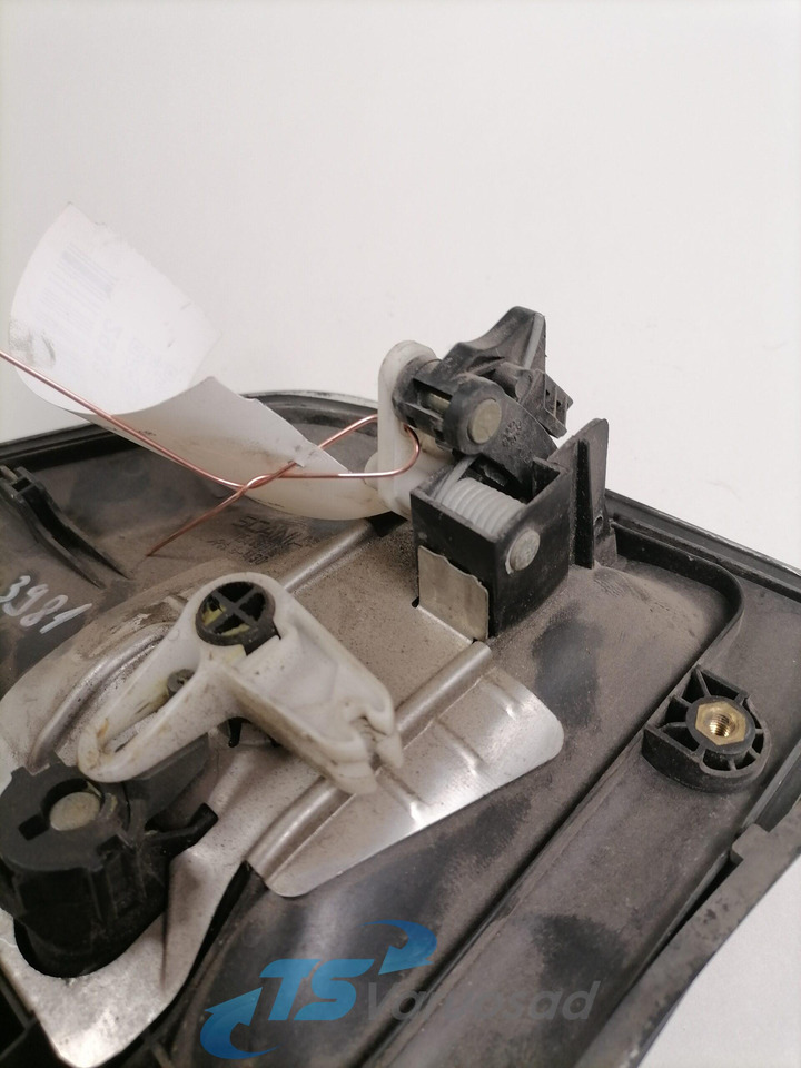 Scania Scania door handle, exterior right 1544331 - Ajtó és alkatrészek - Teherautó: 4 kép. Scania Scania door handle, exterior right 1544331 - Ajtó és alkatrészek - Teherautó: 4 kép.