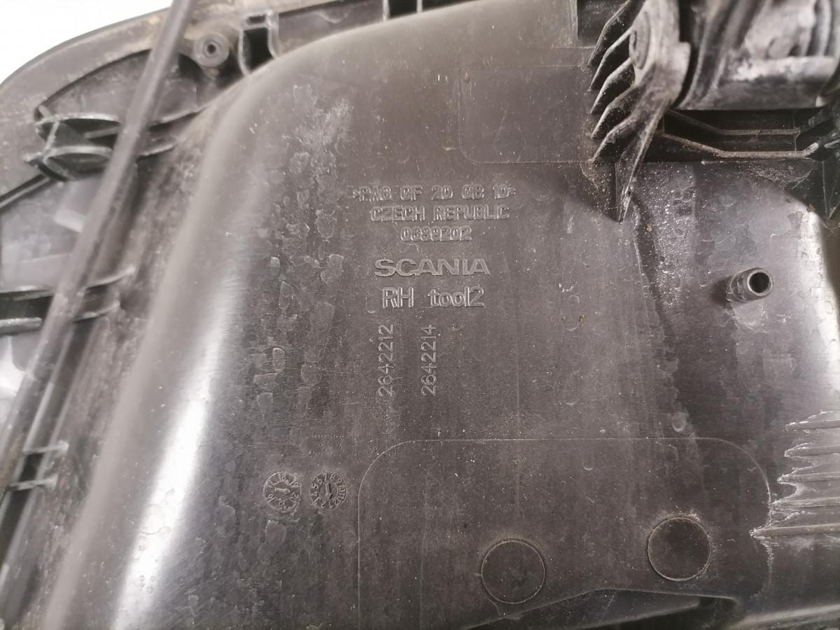 Scania Scania door handle, exterior right 2642212 - Ajtó és alkatrészek - Teherautó: 3 kép. Scania Scania door handle, exterior right 2642212 - Ajtó és alkatrészek - Teherautó: 3 kép.